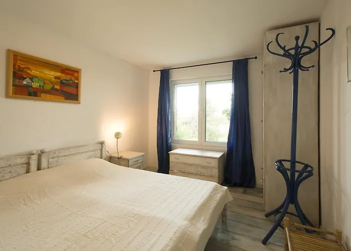 Art Provence House * 로제넷츠